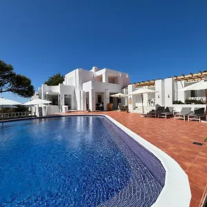 **** Hotel Village España